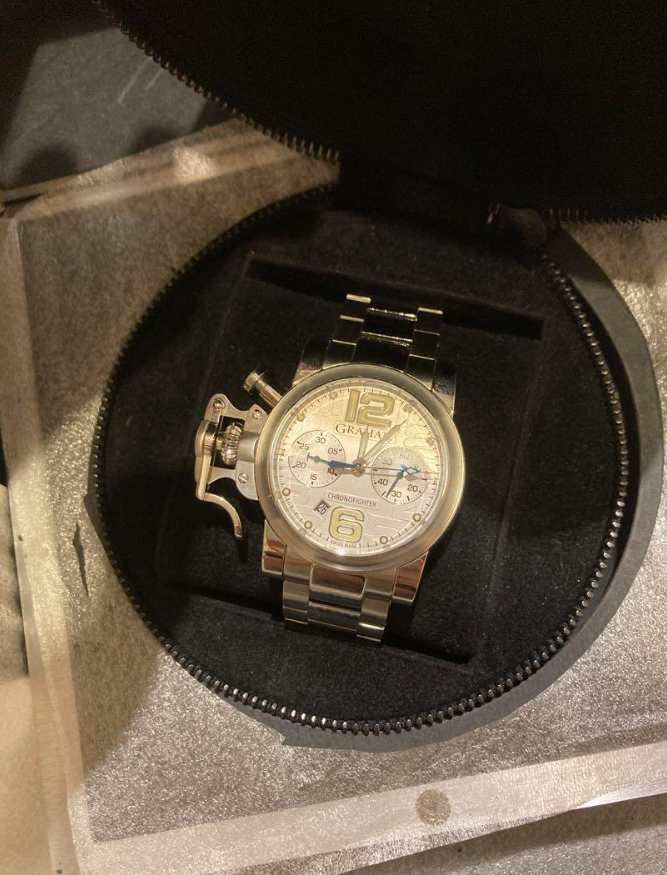 グラハム クロノファイター 自動巻き時計 買取致しました！ | 骨董品 